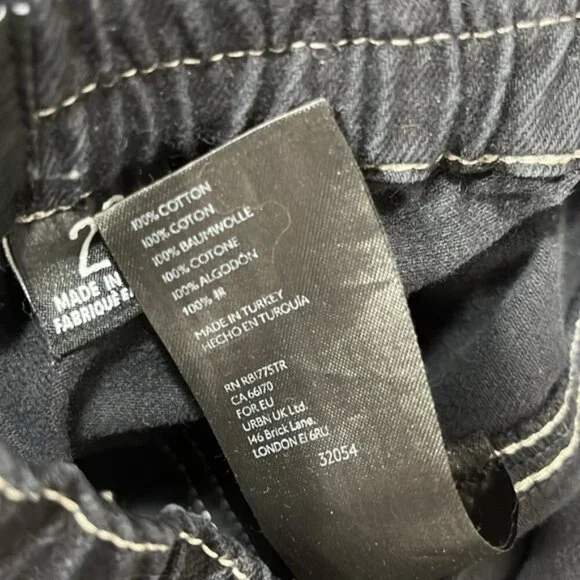 BDG Urban Outfitters Women's Relaxed Skate Jeans Size 26 Black Cargo - Picture 5 of 5